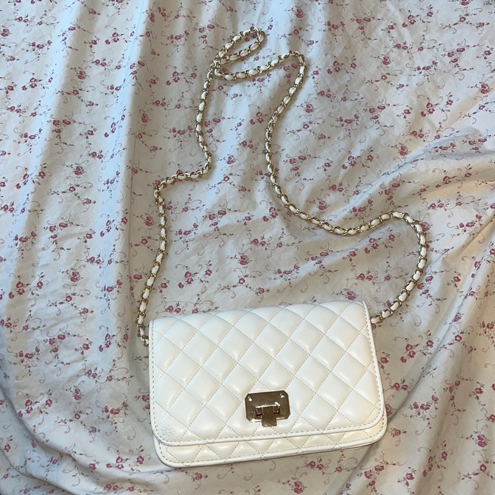 white chain purse